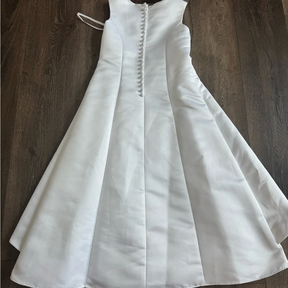 David’s Bridal Flower Girl Dress. St. Tropez brand, girls size 5.  White. - Picture 6 of 13